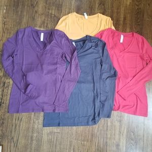 V neck long sleeve tee